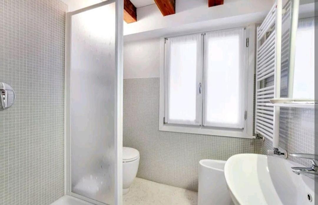 Pergola Apartment - Beautiful And Cozy Space On The Water Venezia Eksteriør bilde